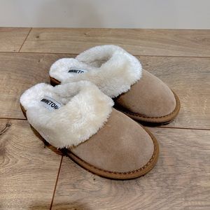 Minnetonka Slippers